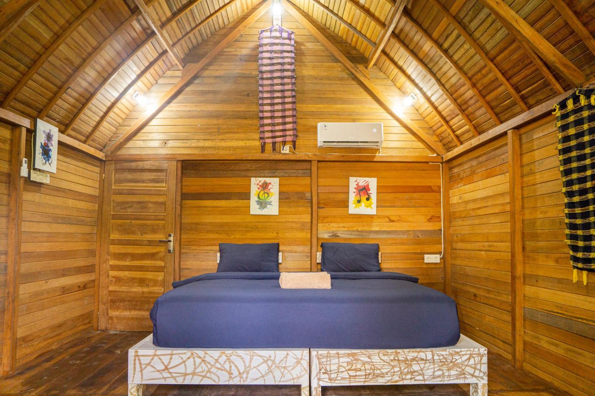 Aranka Tempasan Villa Sangyang Exterior photo